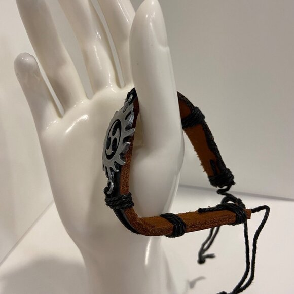 Handmade Leather & Cord Bracelet With Metal Tribal Sun Pendant Adjustable F - Picture 4 of 8